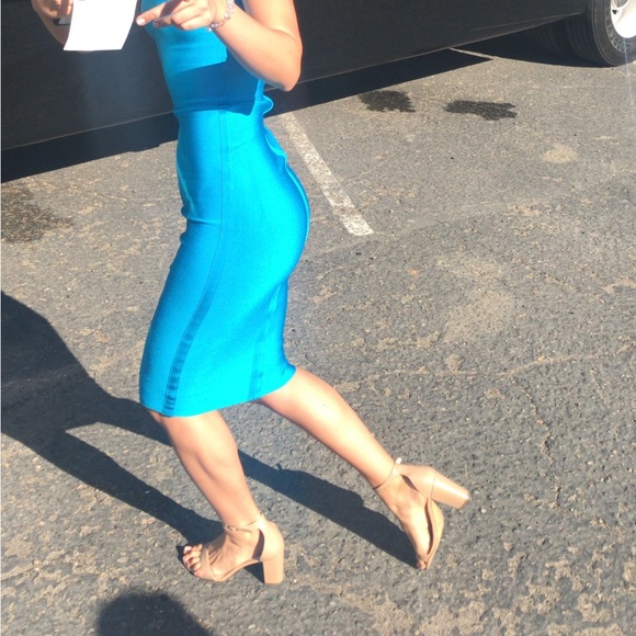 House of CB Turquoise bodycon midi dress. - Picture 3 of 5